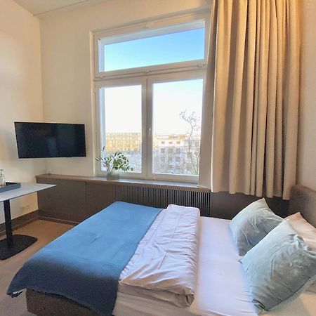 Oberdeck Studio Apartments - Adults Only Hamburg Luaran gambar A room at the hotel
