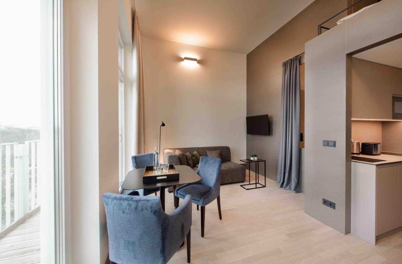 Oberdeck Studio Apartments - Adults Only Hamburg Luaran gambar A typical apartment