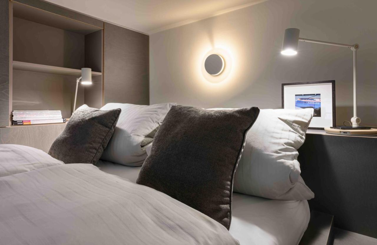 Oberdeck Studio Apartments - Adults Only Hamburg Luaran gambar A bedroom at the hotel
