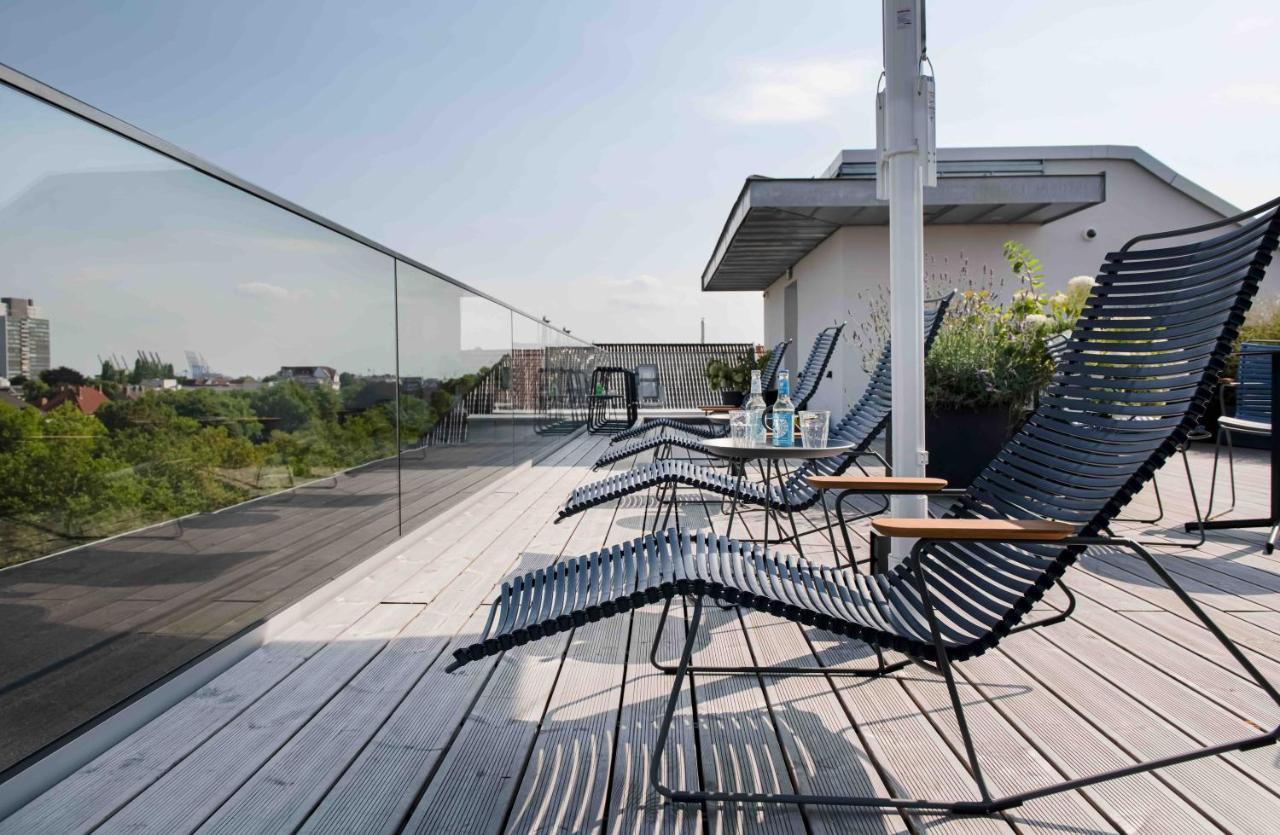 Oberdeck Studio Apartments - Adults Only Hamburg Luaran gambar Rooftop terrace